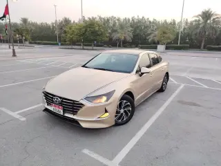 2020 Hyundai Sonata في Abu Dhabi سيارة مستعملة