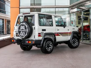 2025 تويوتا لاند كروزر 300 Sahara ZX