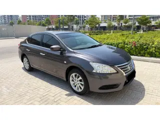 2019 Nissan Sentra في Dubai سيارة مستعملة
