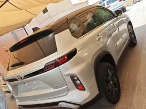 2025 تويوتا اوربان كروزر GLX