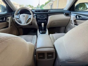 2016 نيسان اكس تريل SL