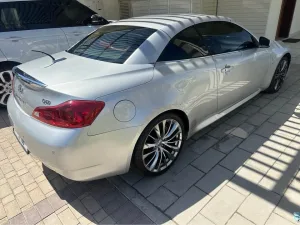 2015 إنفينيتي كيو Q60
