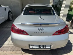 2015 إنفينيتي كيو Q60