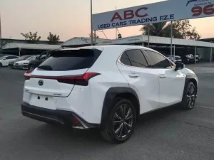 2019 لكزس UX - يو اكس UX 200 F Sport