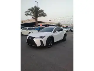 2019 Lexus UX في Ajman سيارة مستعملة