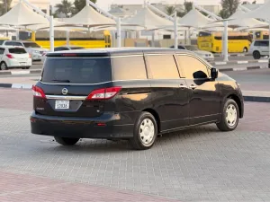 2012 نيسان كويست S