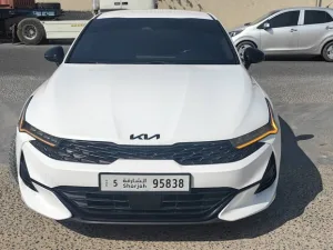 2021 كيا كي ٥ LXS
