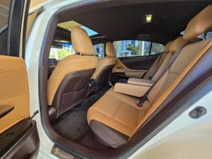 2020 لكزس ES - اي اس ES300h