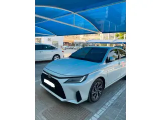 2024 Toyota Yaris في Sharjah سيارة مستعملة