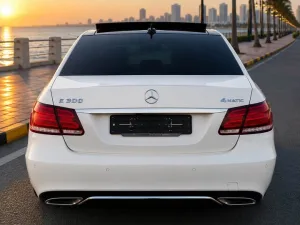 2014 مرسيدس-بنز الفئة - E E300