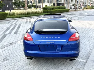 2012 بورش باناميرا Base