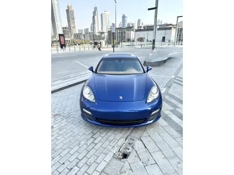 2012 بورش باناميرا Base