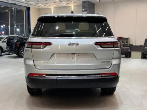 2023 Jeep Grand Cherokee Laredo X