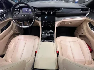 2023 Jeep Grand Cherokee Laredo X