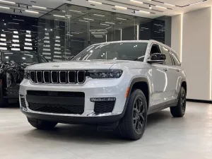 2023 Jeep Grand Cherokee Laredo X