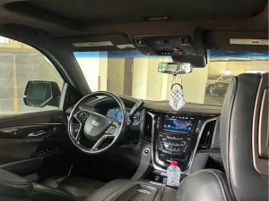 2018 Cadillac Escalade Sport