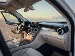 2020 Mercedes-Benz GLC GLC300