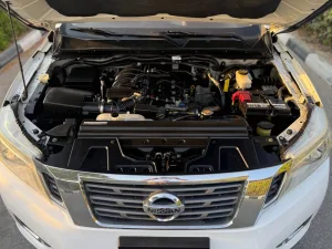 2019 Nissan Navara S