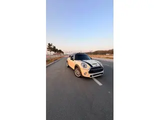 2016 Mini Cooper in Sharjah used car