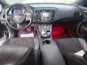 2016 Chrysler 200